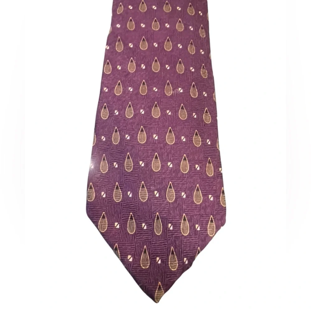 💜Purple BILL BLASS Vintage Patterned Men's Tie. Pure Silk. Made in Costa Rica